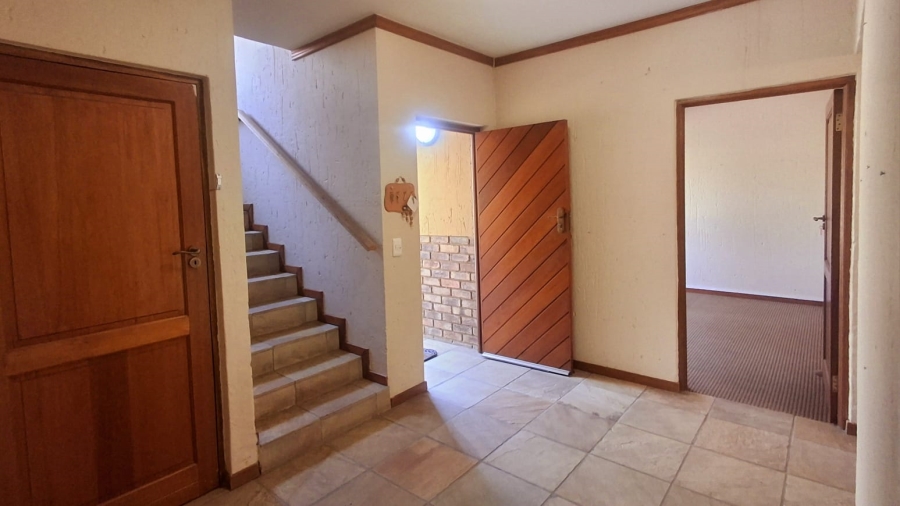 4 Bedroom Property for Sale in Boschenvaal River Front Lodges Free State